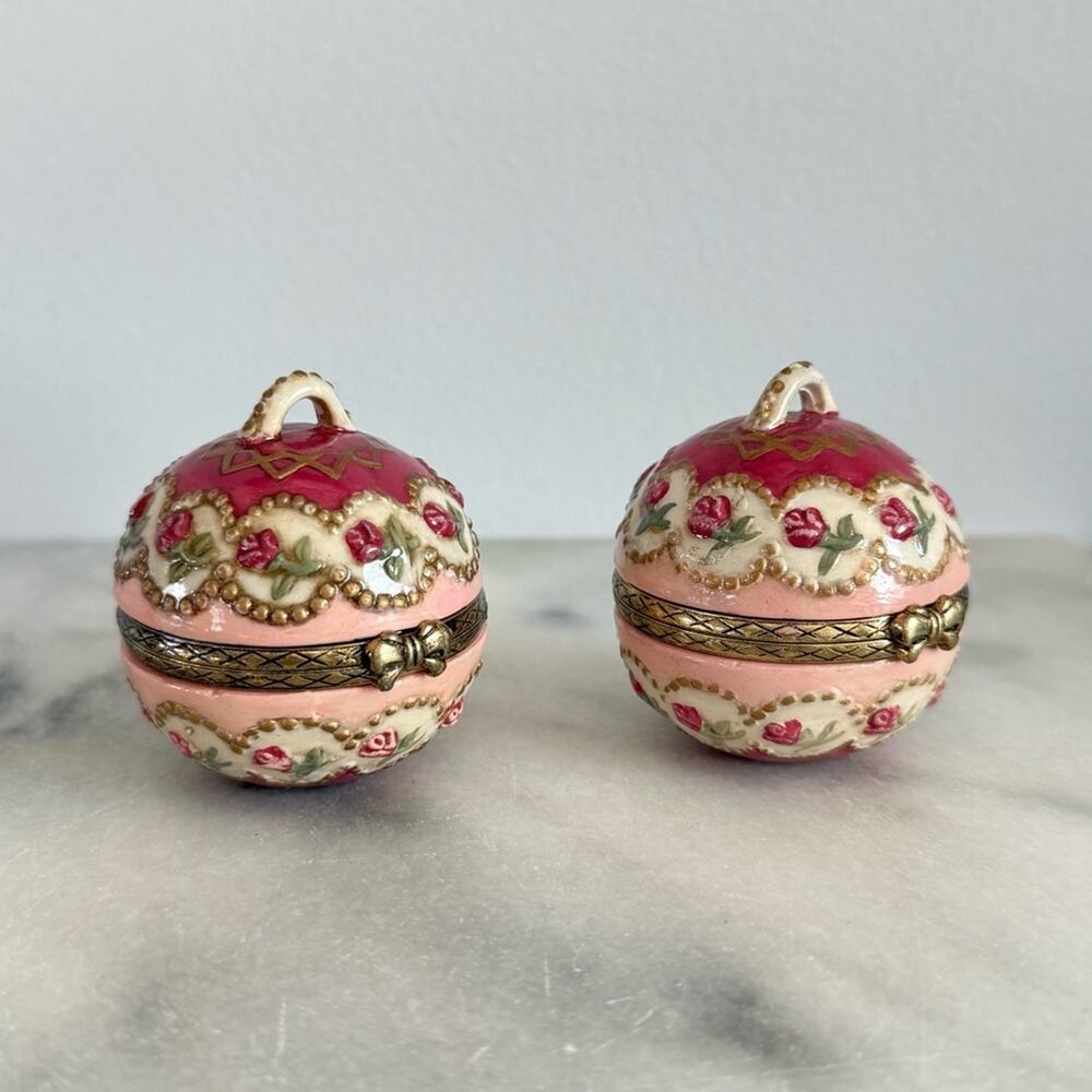 Vintage Set of 2 Floral Porcelain Trinket Box Roses Round Trinket Hinged Jewelry